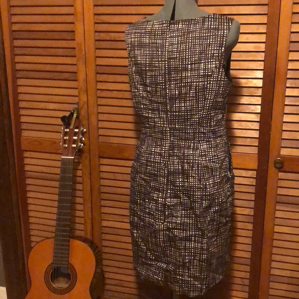 The Limited Pattern Dress - Picture 5 of 5
